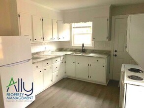 1210 Cherry Ave in Charlottesville, VA - Building Photo - Building Photo