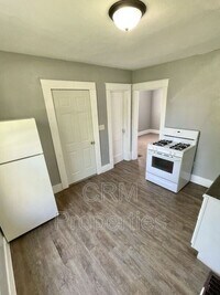 717 E Mulberry St photo'