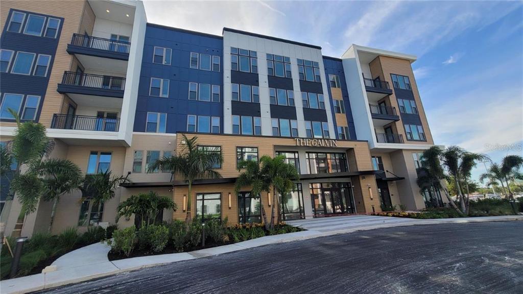 10215 Estuary Lakes Dr in Tampa, FL - Building Photo