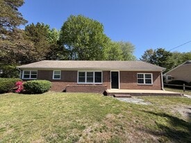 421 Loblolly Ln in Salisbury, MD - Building Photo
