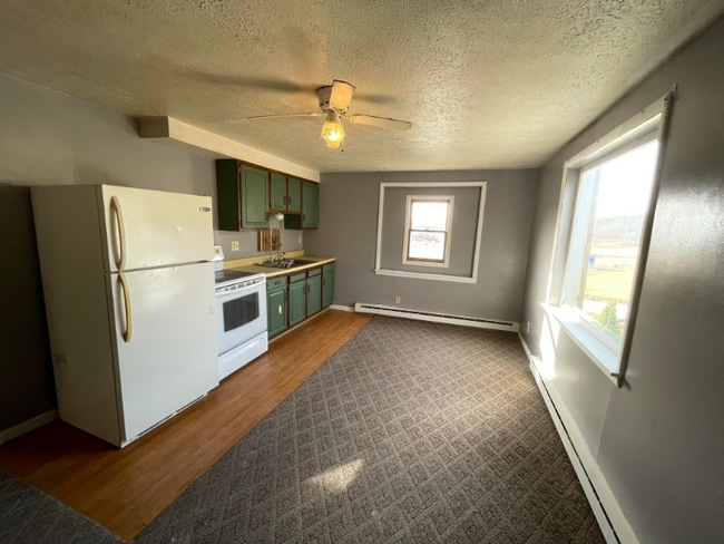 property at 8975 Lee Ln