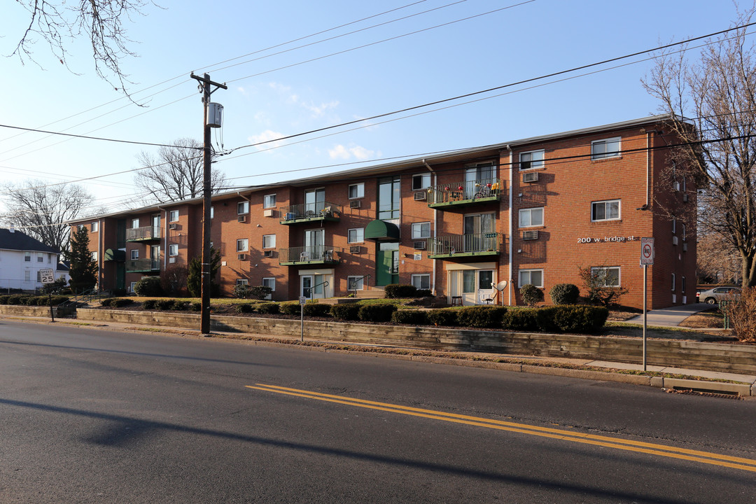 Robert Morris Apartments in Morrisville, PA - Building Photo