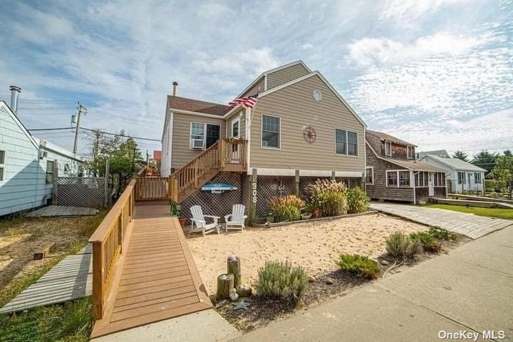 908 Evergreen Walk in Ocean Beach, NY - Building Photo