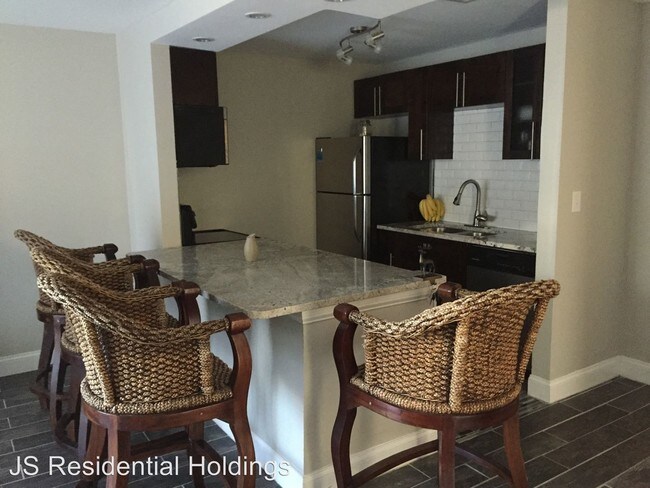 3909 W Cleveland St-Unit -# 106 in Tampa, FL - Building Photo - Building Photo