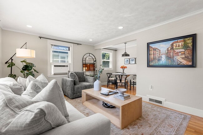 39 Grew Hill Rd, Unit 2 Beds Plus office Unit