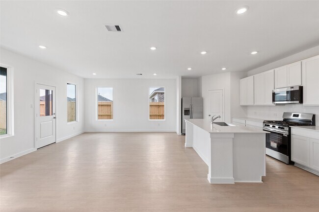 5406 Peacock Bass Dr in Baytown, TX - Building Photo - Building Photo