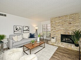 3600 N Hills Dr, Unit 201 in Austin, TX - Building Photo