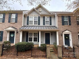 6160 Prosperity Church Rd in Charlotte, NC - Building Photo