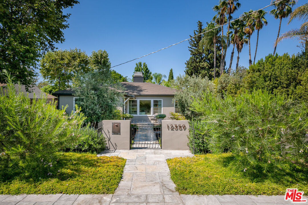 12359 Otsego St in Los Angeles, CA - Building Photo