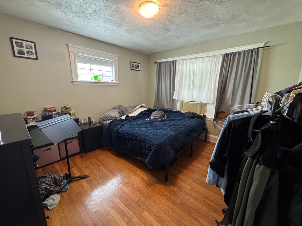 60 Litchfield St, Unit 2 in Boston, MA - Building Photo
