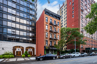 410 E 59TH St in New York, NY - Building Photo