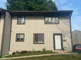 7890 Benjamin Dr in Lawrence, IN - Building Photo
