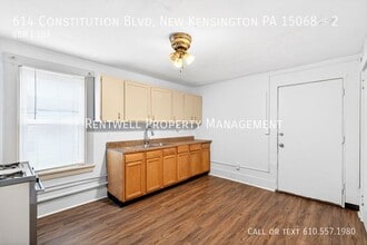 614 Constitution Blvd in New Kensington, PA - Building Photo - Building Photo