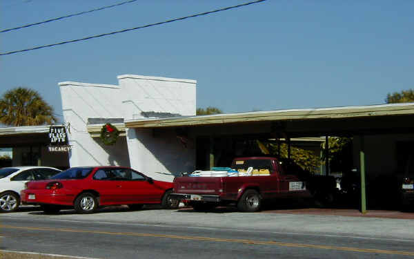 8251 Bayshore Dr in Treasure Island, FL - Building Photo - Other