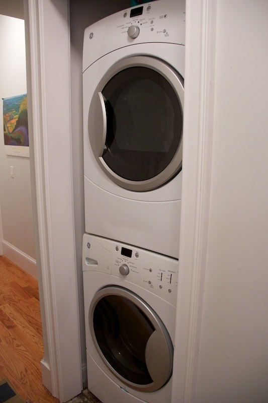 1079 Beacon St, Unit 2 in Brookline, MA - Building Photo - Building Photo