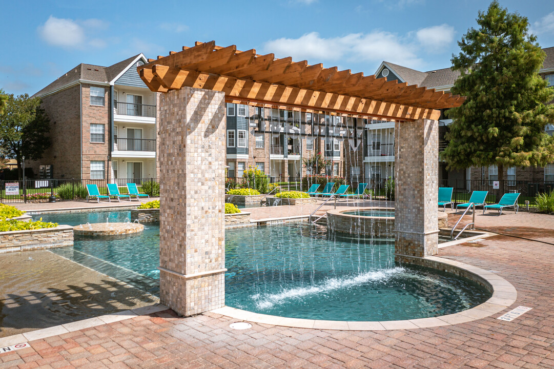 The Enclave Student Housing in College Station, TX - Building Photo