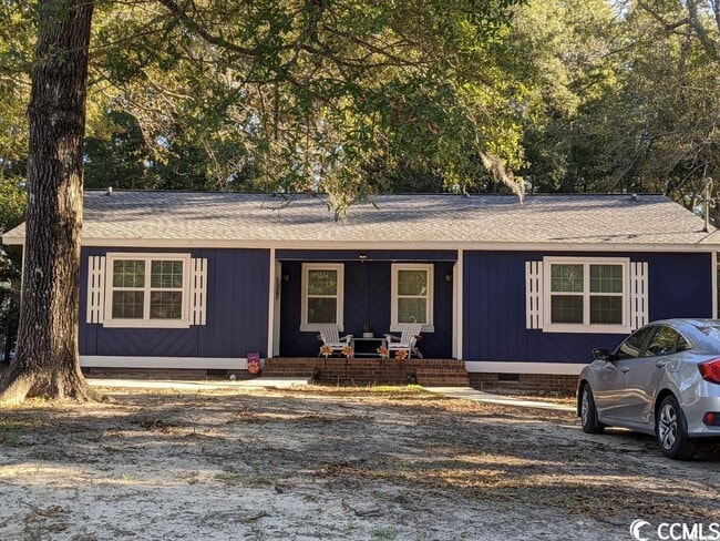 property at 4435 Lakeside Dr