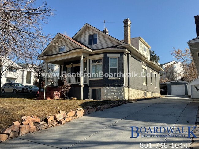 property at 555 S 900 E