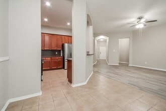 2309 Highland Crossing Dr in Conroe, TX - Building Photo - Building Photo