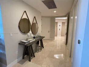 15901 Collins Ave in Sunny Isles Beach, FL - Building Photo - Building Photo