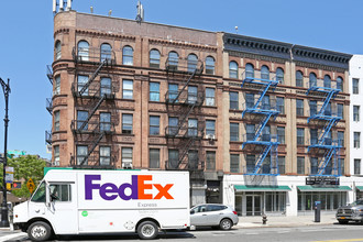 2051 Frederick Douglass Blvd in New York, NY - Foto de edificio - Building Photo