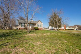 506 Sheath Cir in Lebanon, TN - Building Photo - Building Photo