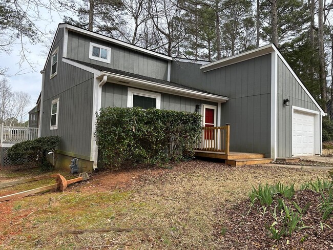 1100 Briarwood Trail in Watkinsville, GA - Building Photo - Building Photo