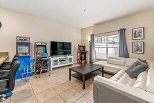 4900 Clock Tower Dr in Kissimmee, FL - Building Photo