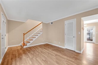 6940 Roswell Rd in Atlanta, GA - Building Photo - Building Photo