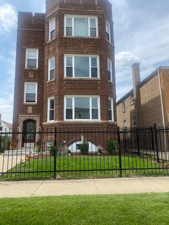 7942 S Winchester Ave, Unit Garden in Chicago, IL - Foto de edificio