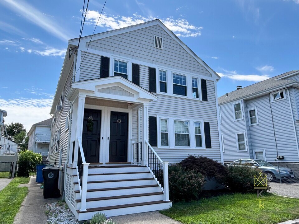 65 Davis Rd in Belmont, MA - Building Photo