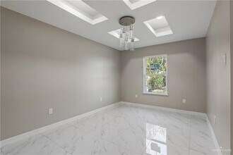522 S Reagan St in San Benito, TX - Building Photo - Building Photo