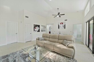 7894 Granada Pl in Boca Raton, FL - Building Photo - Building Photo