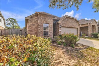 4819 Eagles Glen Dr in Houston, TX - Building Photo - Building Photo