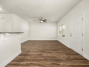288 Bridgewater Ln in Darien, GA - Building Photo - Building Photo