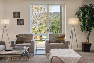 The VIP Suite in Glendale, CA - Building Photo - Building Photo