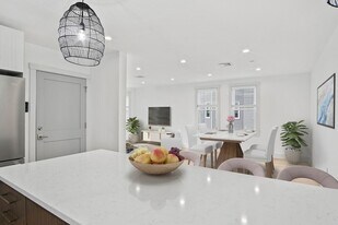 26 Crescent Ave, Unit 3 in Boston, MA - Building Photo