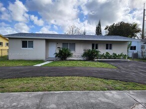 5510 Johnson St in Hollywood, FL - Building Photo - Building Photo
