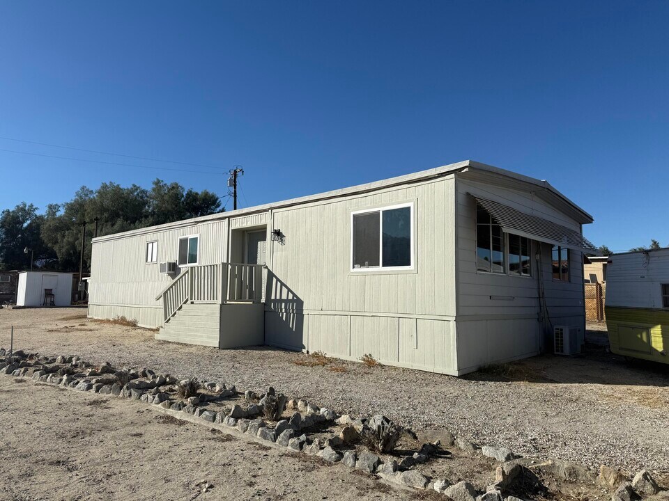 64180 Thomas Ave in Desert Hot Springs, CA - Building Photo