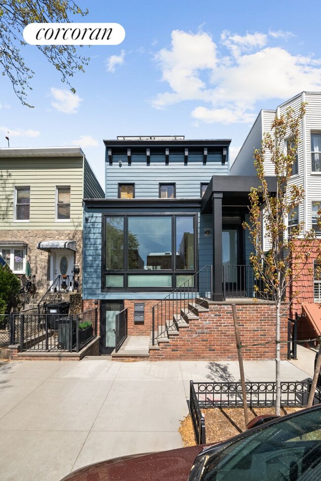 311 Greenwood Ave