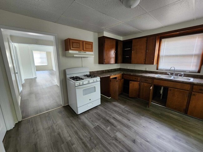 property at 313 N Michigan Ave