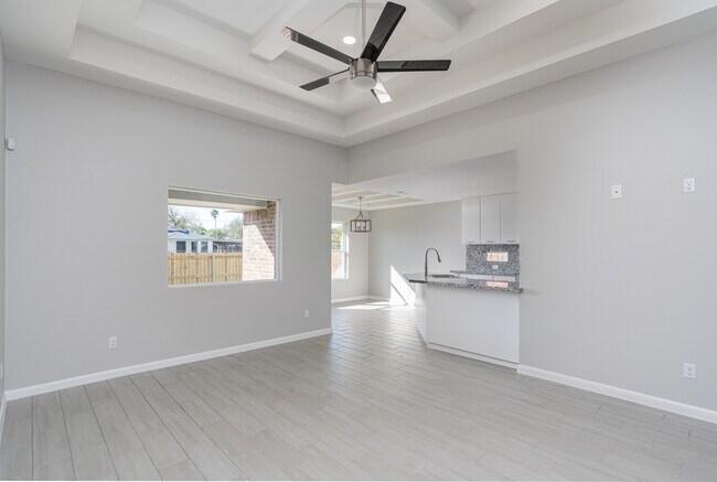 2004 Ginger Ave in Weslaco, TX - Building Photo - Building Photo