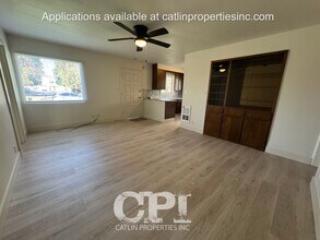 1106 16th Ave in Longview, WA - Building Photo - Building Photo