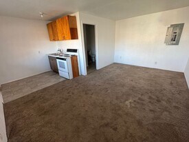 618 Basin St NW in Ephrata, WA - Building Photo