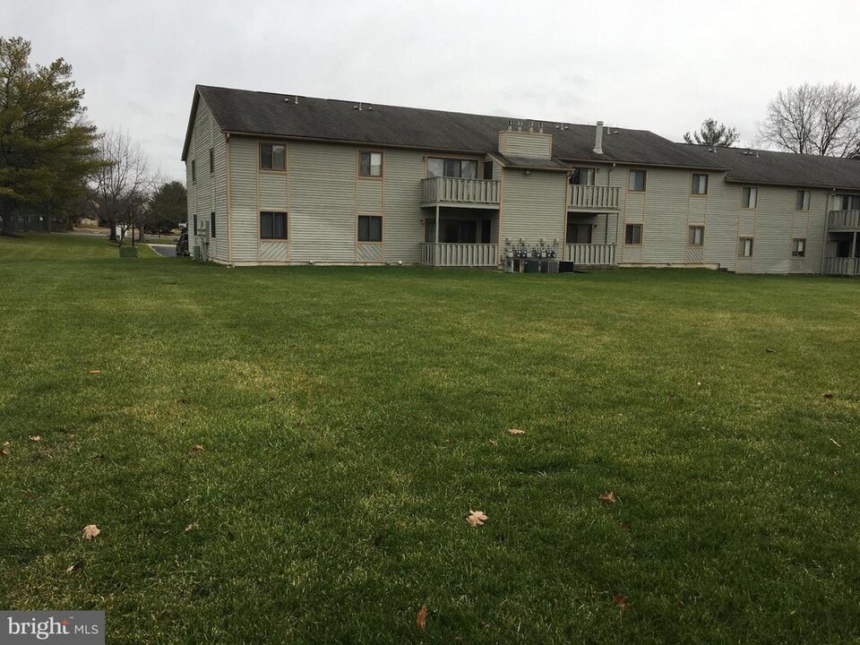 2003 Raven's Row in Evesham, NJ - Building Photo