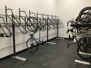 Track 66 Apartments in Seattle, WA - Foto de edificio - Interior Photo