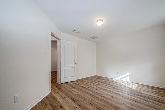 18302 Mossy Creek Ln