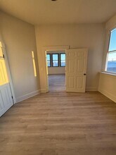 404 E Bond St in Monett, MO - Building Photo - Building Photo