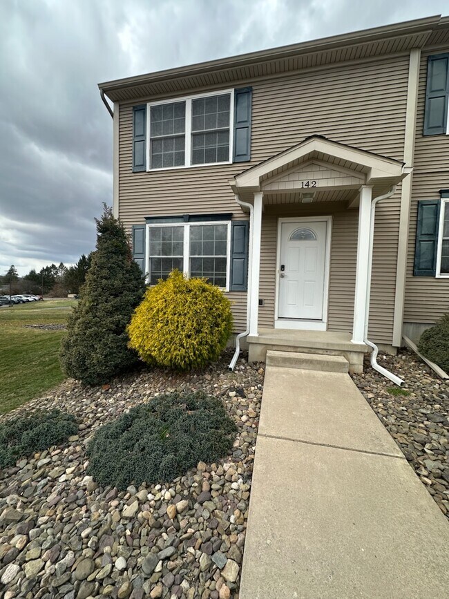 property at 142 Cortland Dr