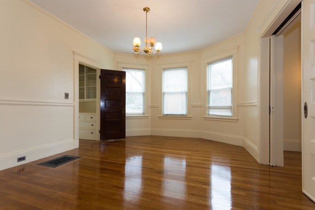 581 Cambridge St, Unit 1 in Boston, MA - Building Photo - Building Photo